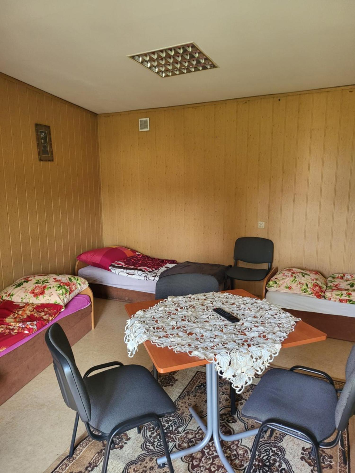 Alfa Noclegi Енджеюв Экстерьер фото
